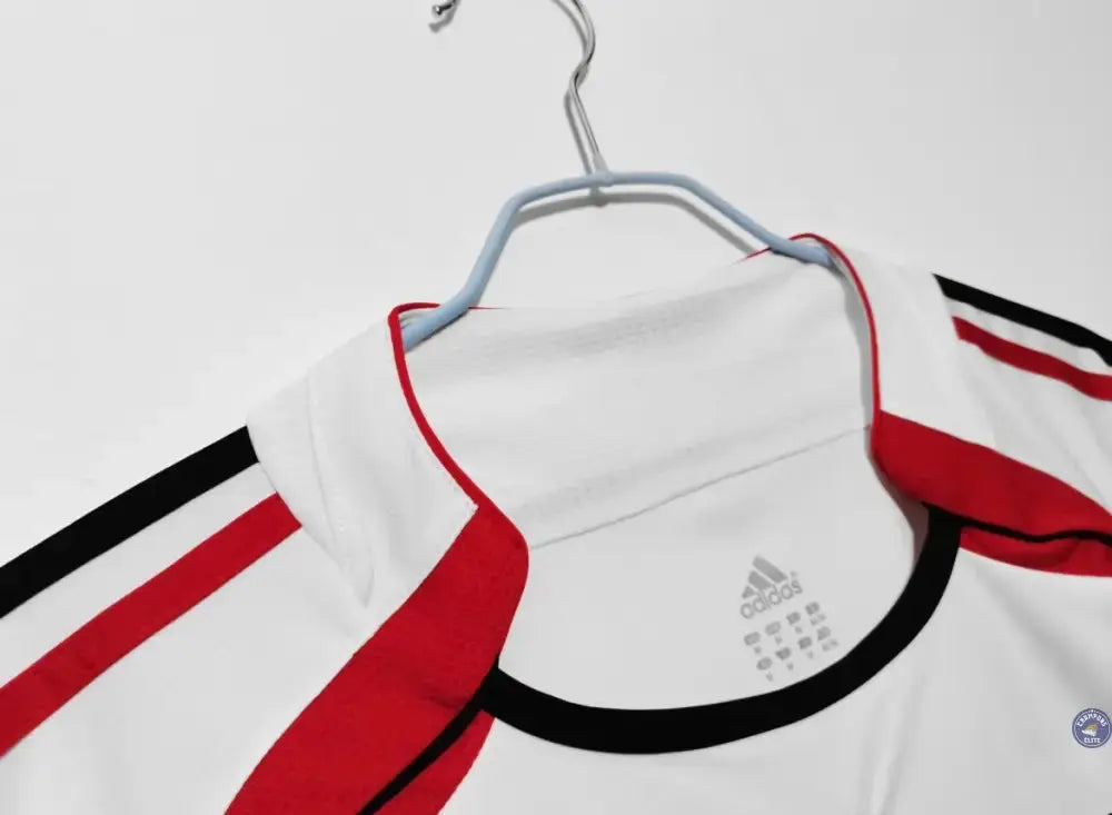 AC Milan 2006/07 Extérieur