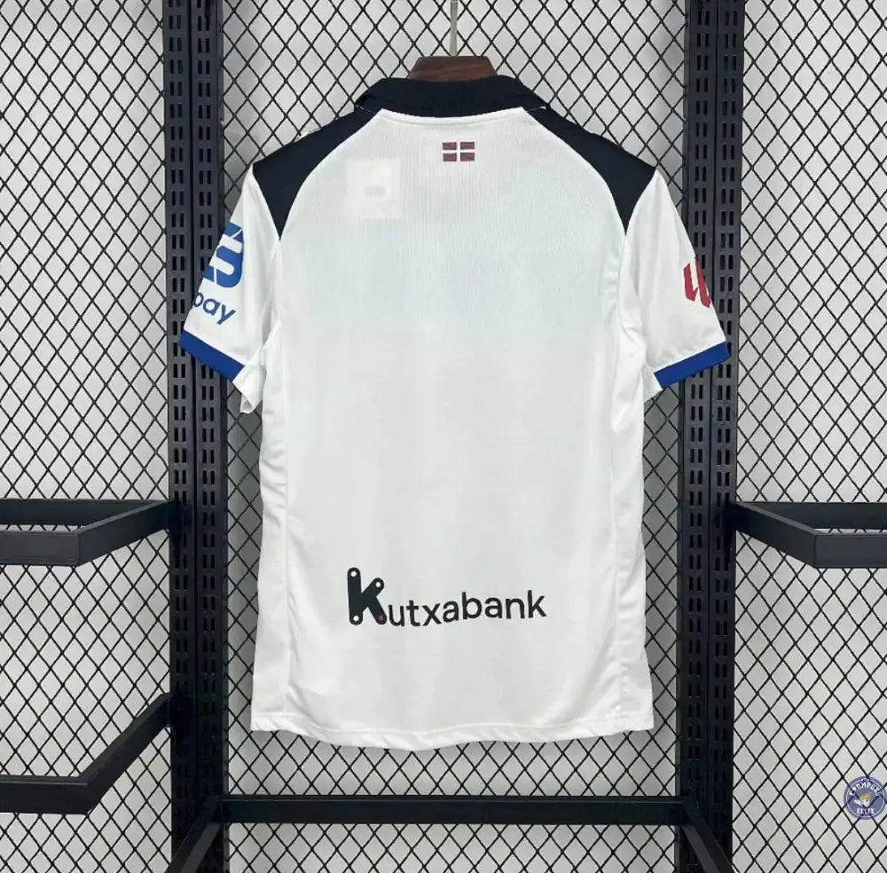 Deportivo Alavés 2025/26 Extérieur