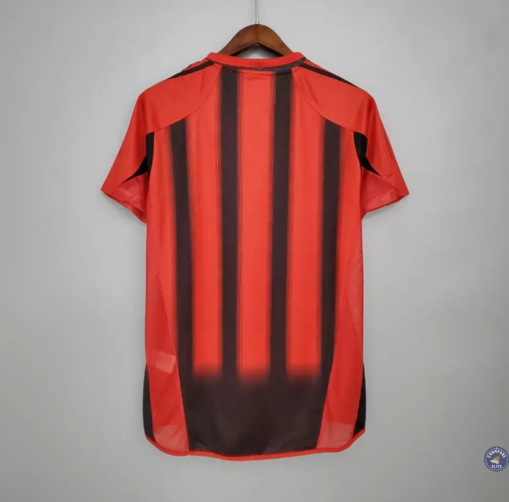 Domicile de l'AC Milan 2004/05