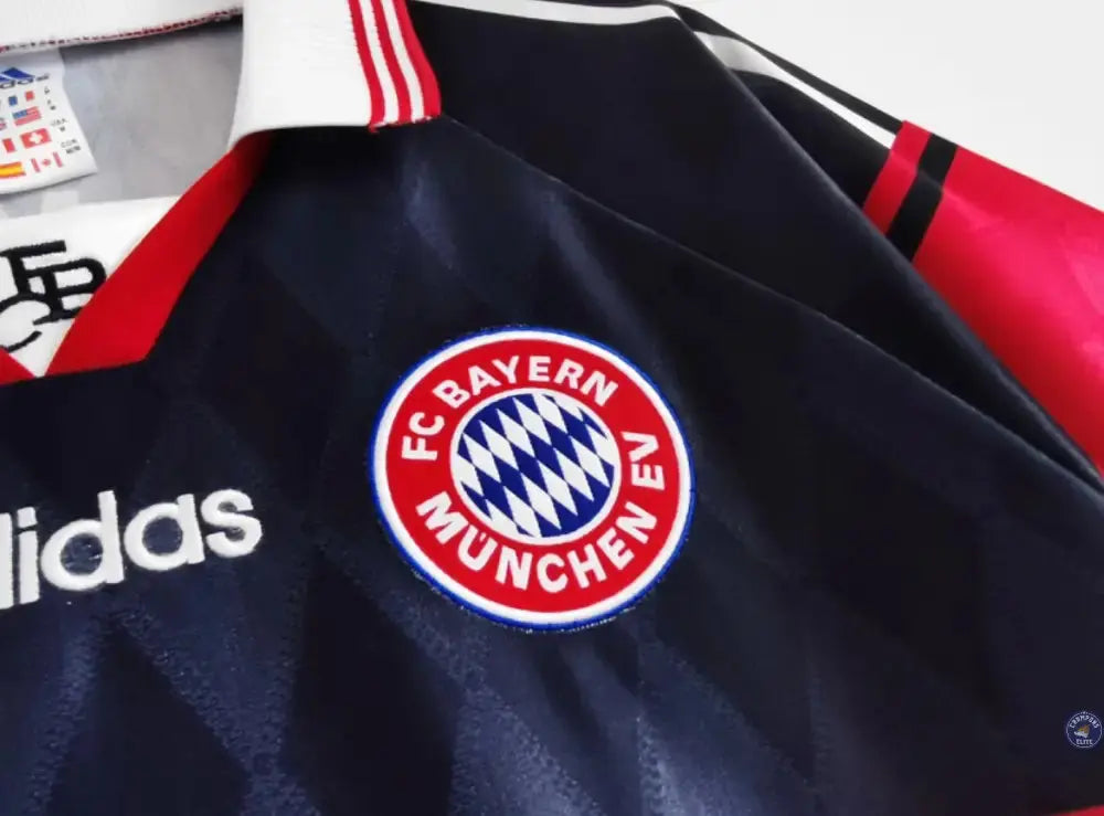 FC Bayern 1998/99 Domicile