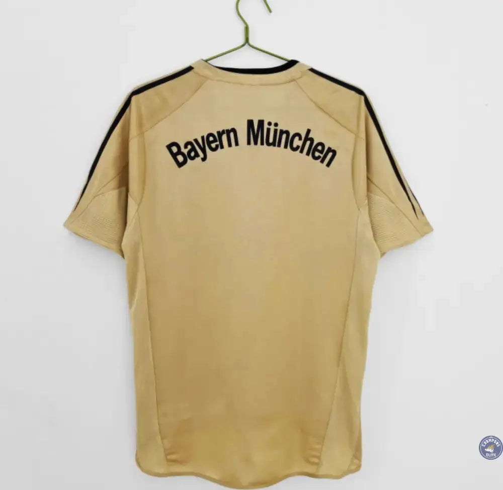 FC Bayern 2004/05 Extérieur