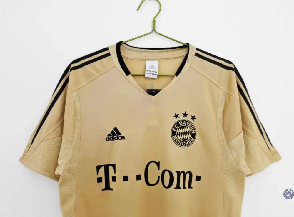 FC Bayern 2004/05 Extérieur
