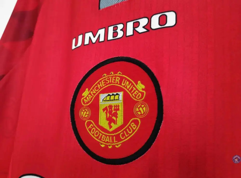 Manchester United 1996/97 Domicile à manches longues
