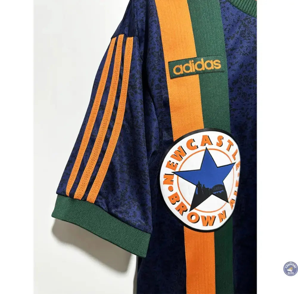 Newcastle 1997/98 Extérieur
