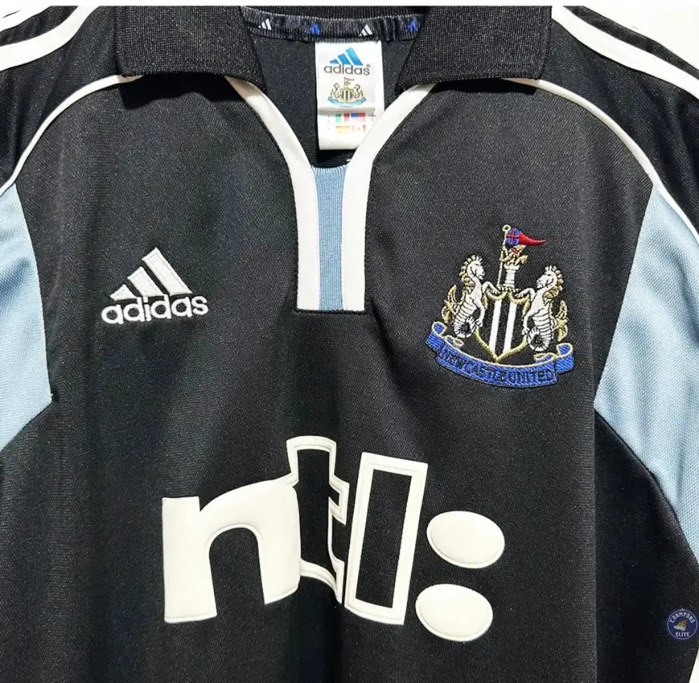 Newcastle 2000/01 Extérieur