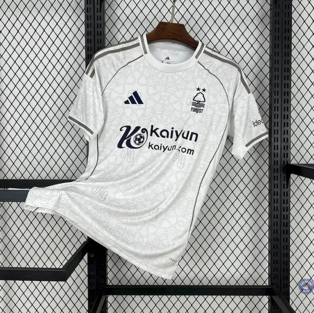 Nottingham Forest 2025/26 Extérieur