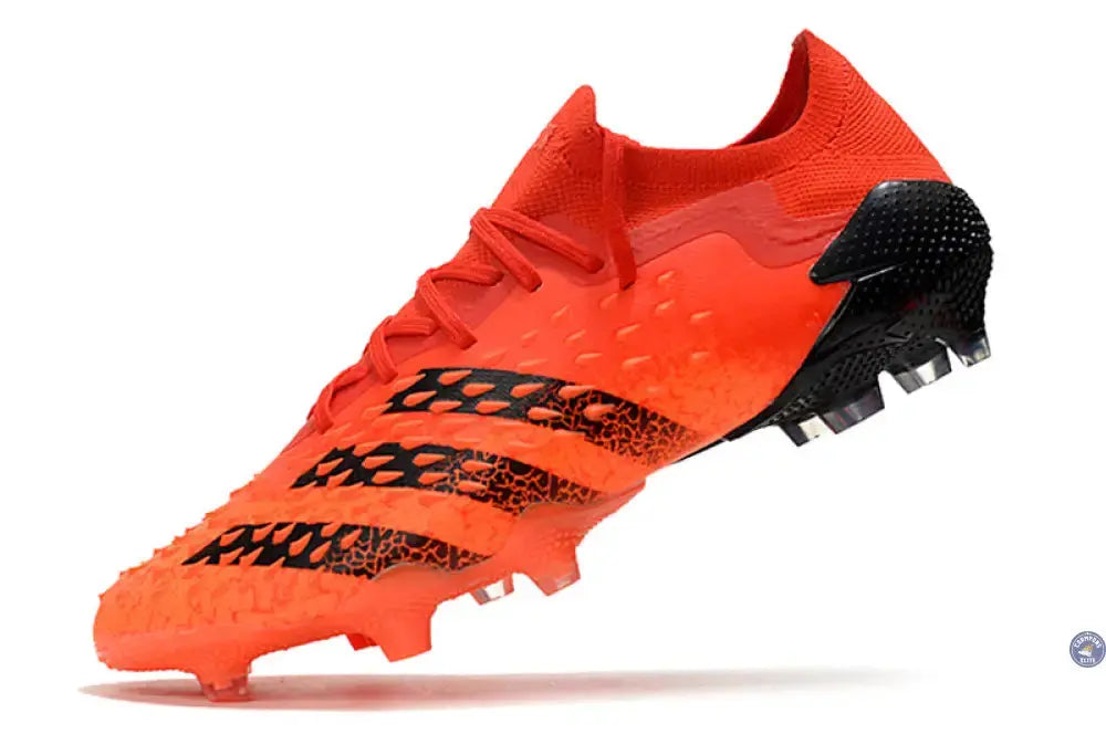 Predator Freak Basse Lacets FG - Rouge/Noir/Orange