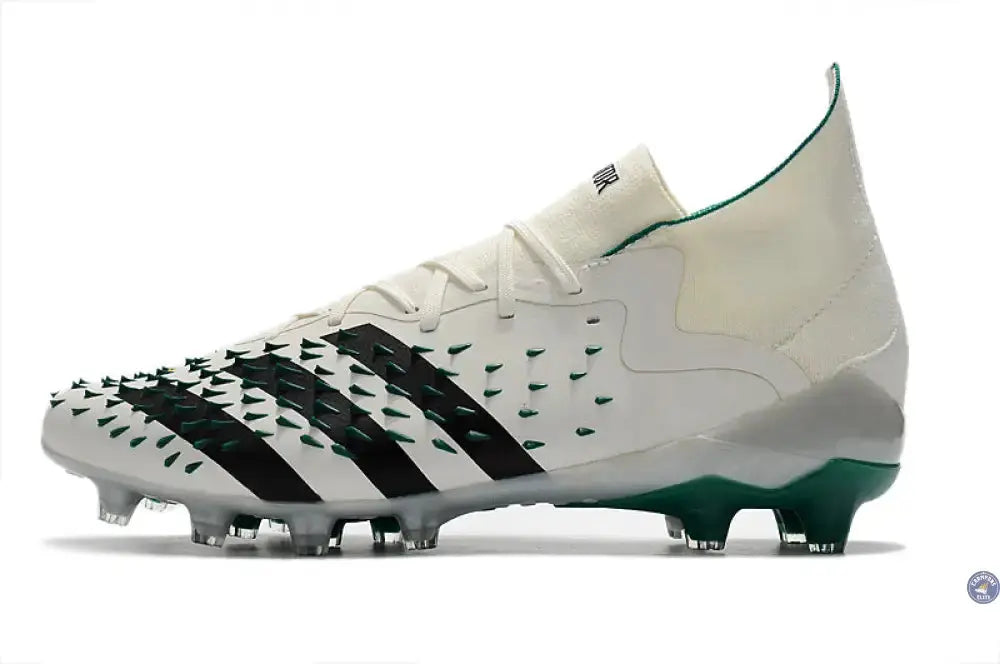Predator Freak Lacets FG Equipment - Blanc/Noir/Vert ÉDITION LIMITÉE (Copie)