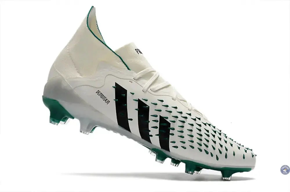 Predator Freak Lacets FG Equipment - Blanc/Noir/Vert ÉDITION LIMITÉE (Copie)