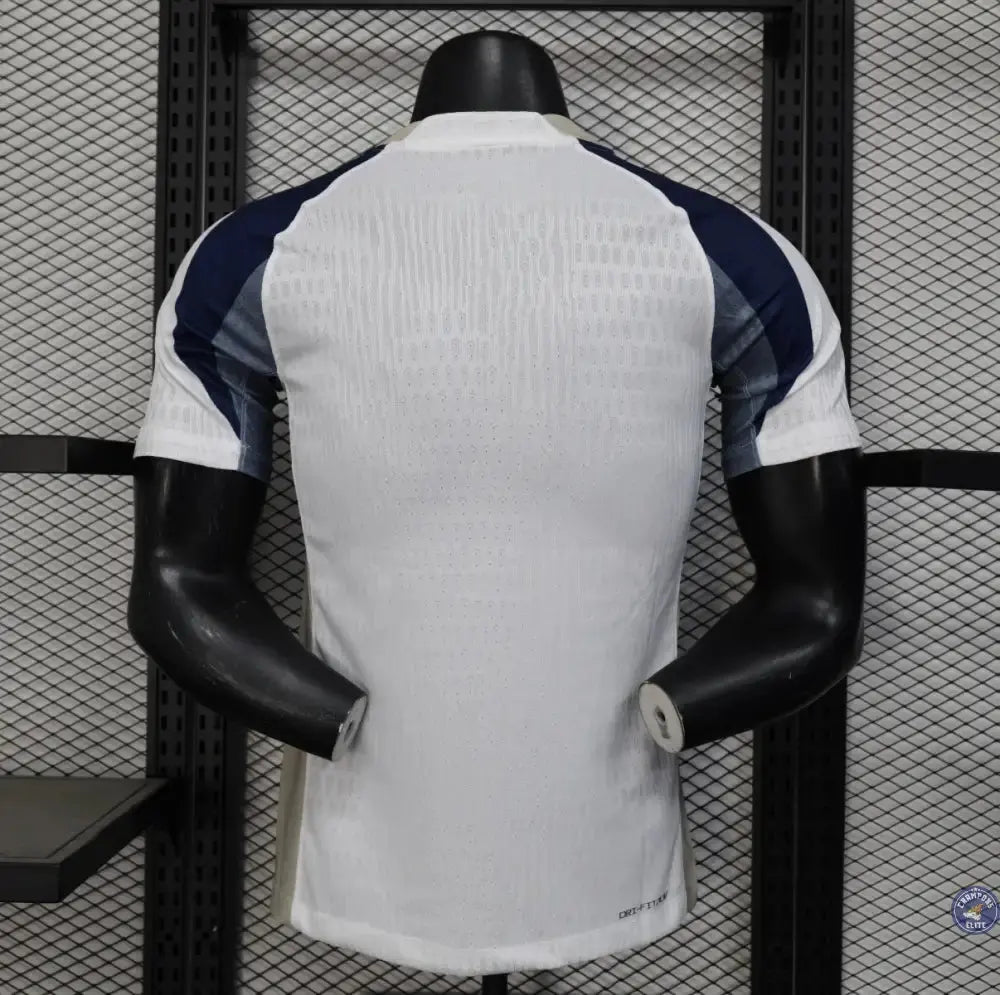 Tottenham 2025/26 Domicile